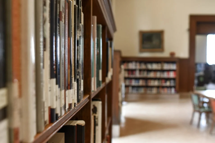 留学美国本科录取标准是什么：揭秘美国本科留学录取标准