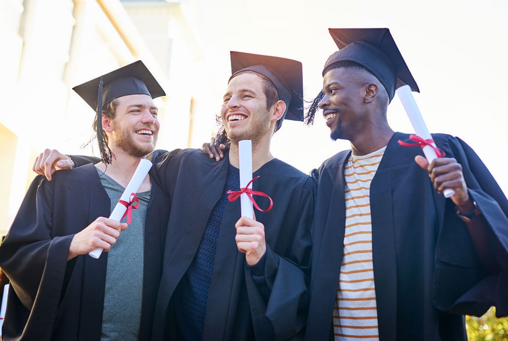 美国研究生留学一般几年