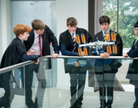 2025年英国公立高中与私立高中的差异解析