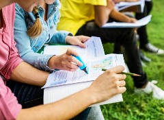 美世海外助学管家团队｜做学子海外求学的全天候护航官
